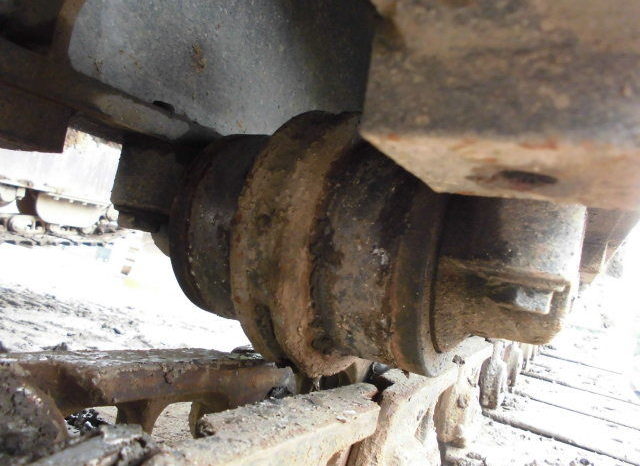 KOMATSU – PC – 78 – 2002 – ORIGINAL STEEL TRACK  full